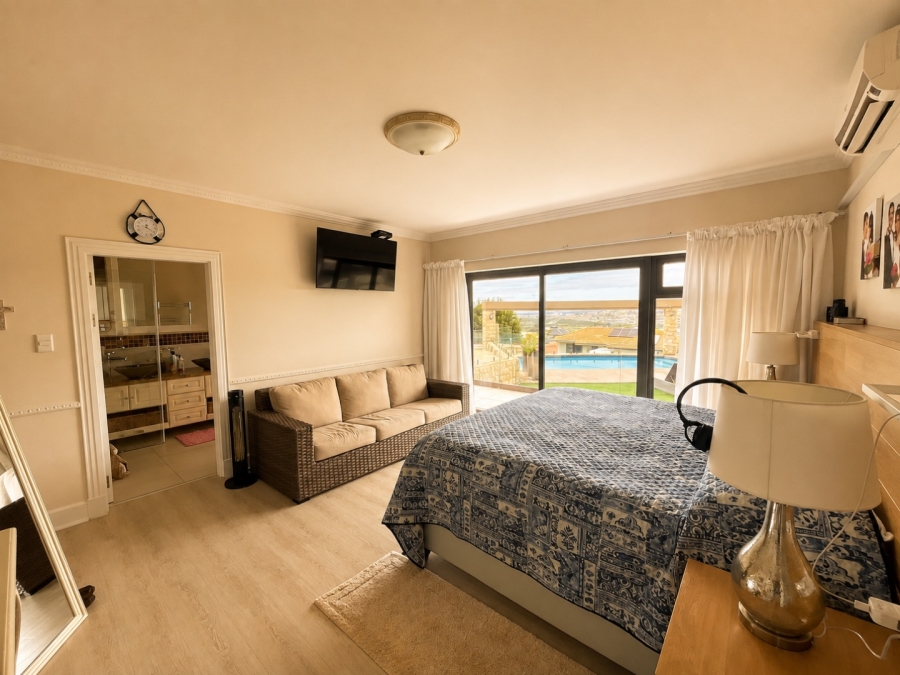 6 Bedroom Property for Sale in Monte Christo Western Cape